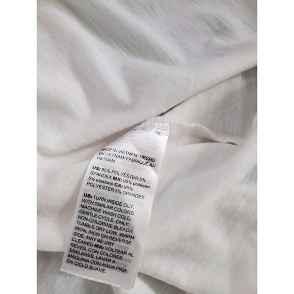 Chicos 4 Floral Short Sleeve Top Bundle Of 2 - Picture 6 of 7